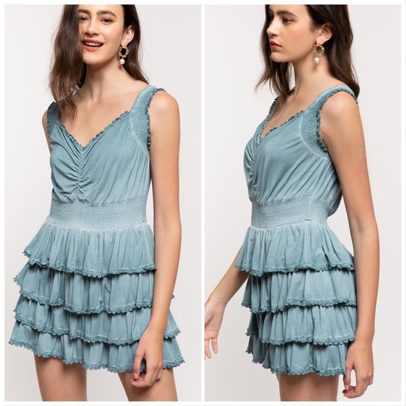 Lost in Monaco Tiered Ruffle Top - Picture 2 of 8